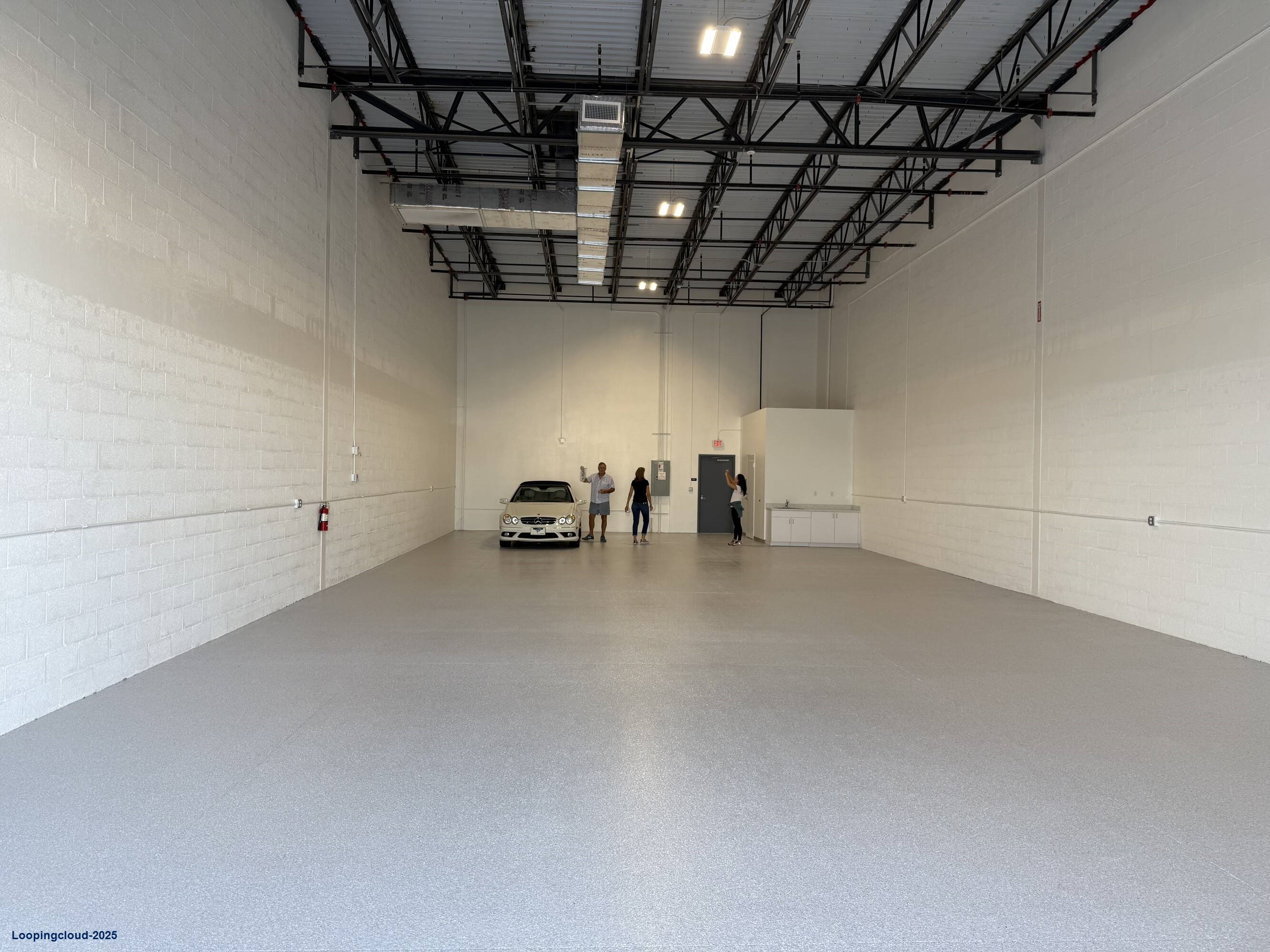 Prime Warehouses Next to Ocean Reef - Storage/Owner User
