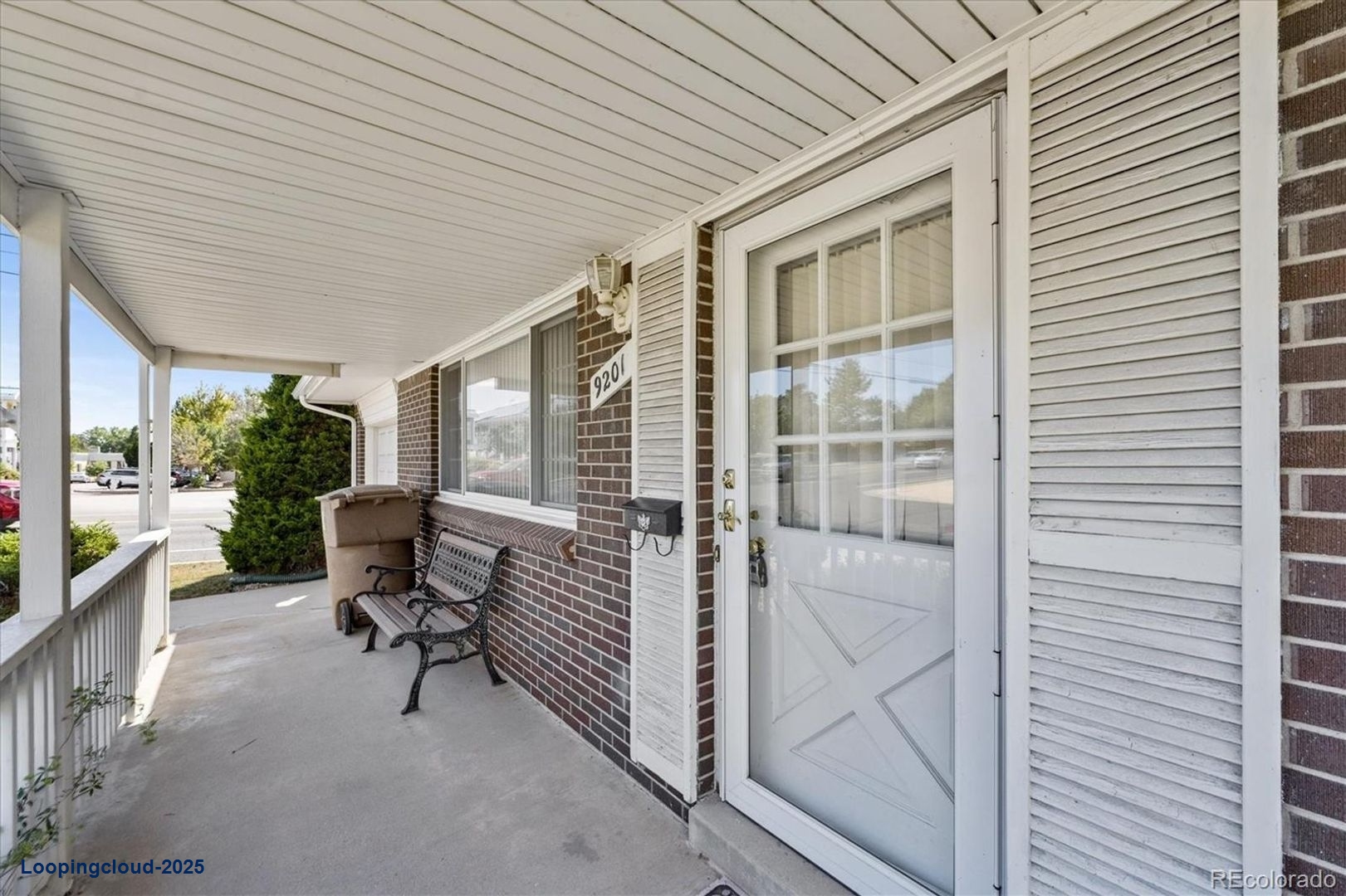 Charming one-level Ranch-Style Home