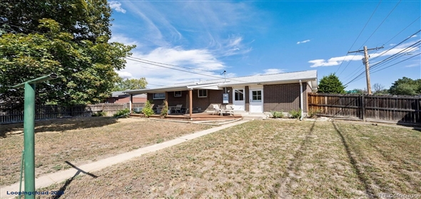 9201 King Way Denver Colorado, 80031 | Charming one-level Ranch-Style Home