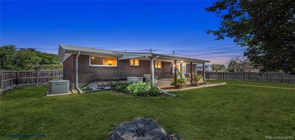 9201 King Way Denver Colorado, 80031 | Charming one-level Ranch-Style Home