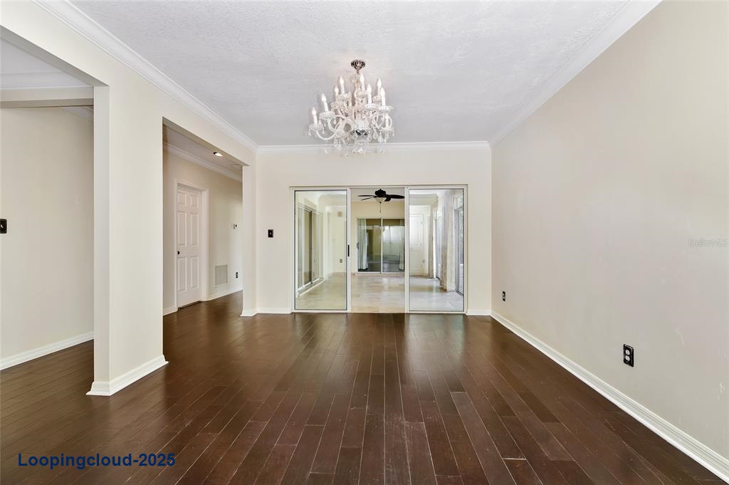 Single Family Residence 3 Bedrooms 2434SqFt at ORLANDO