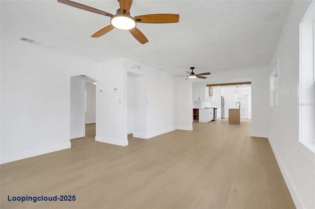 Single Family Residence 3 Bedrooms 1653SqFt at ORLANDO