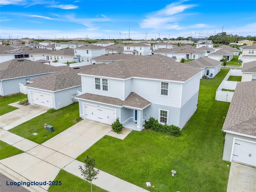 Single Family Residence 4 Bedrooms 2232SqFt at HAINES CITY