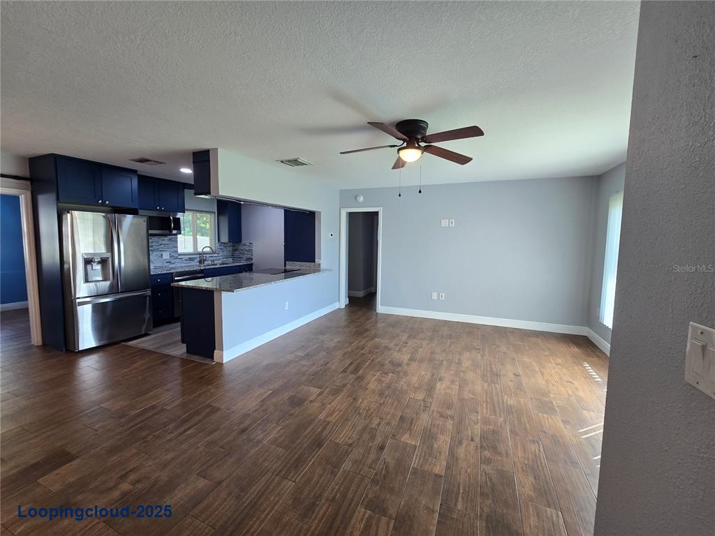 Single Family Residence 3 Bedrooms 1184SqFt at DEBARY
