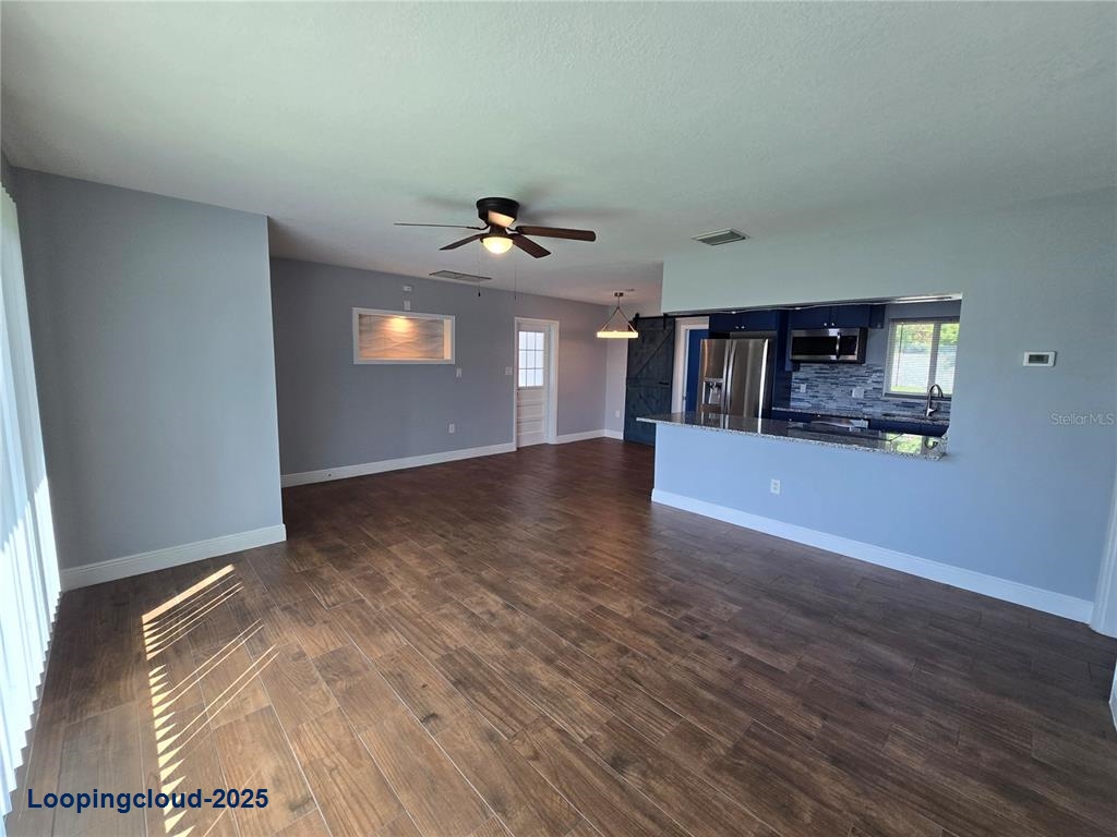 Single Family Residence 3 Bedrooms 1184SqFt at DEBARY