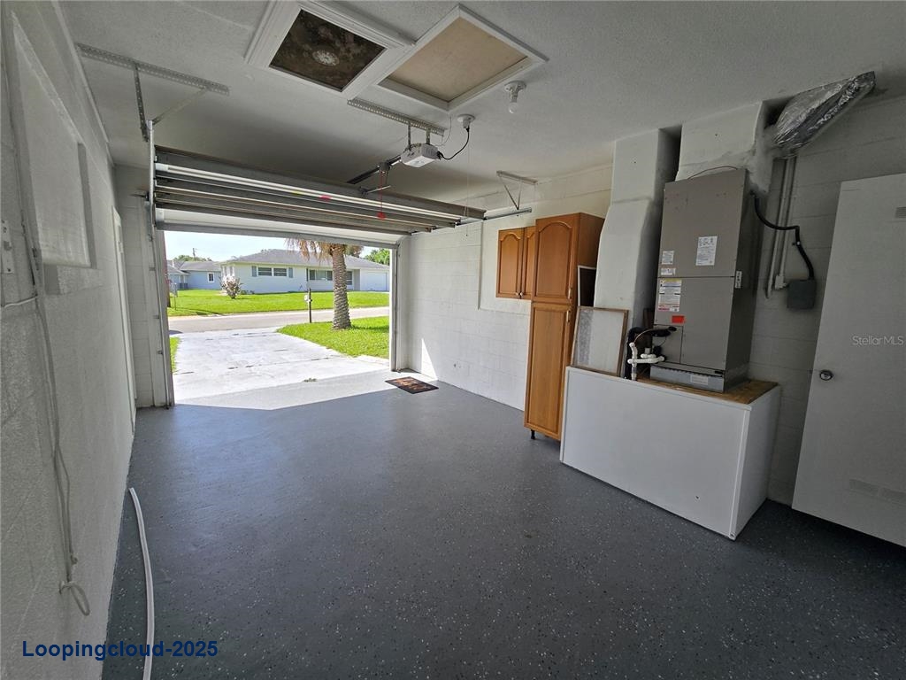 Single Family Residence 3 Bedrooms 1184SqFt at DEBARY