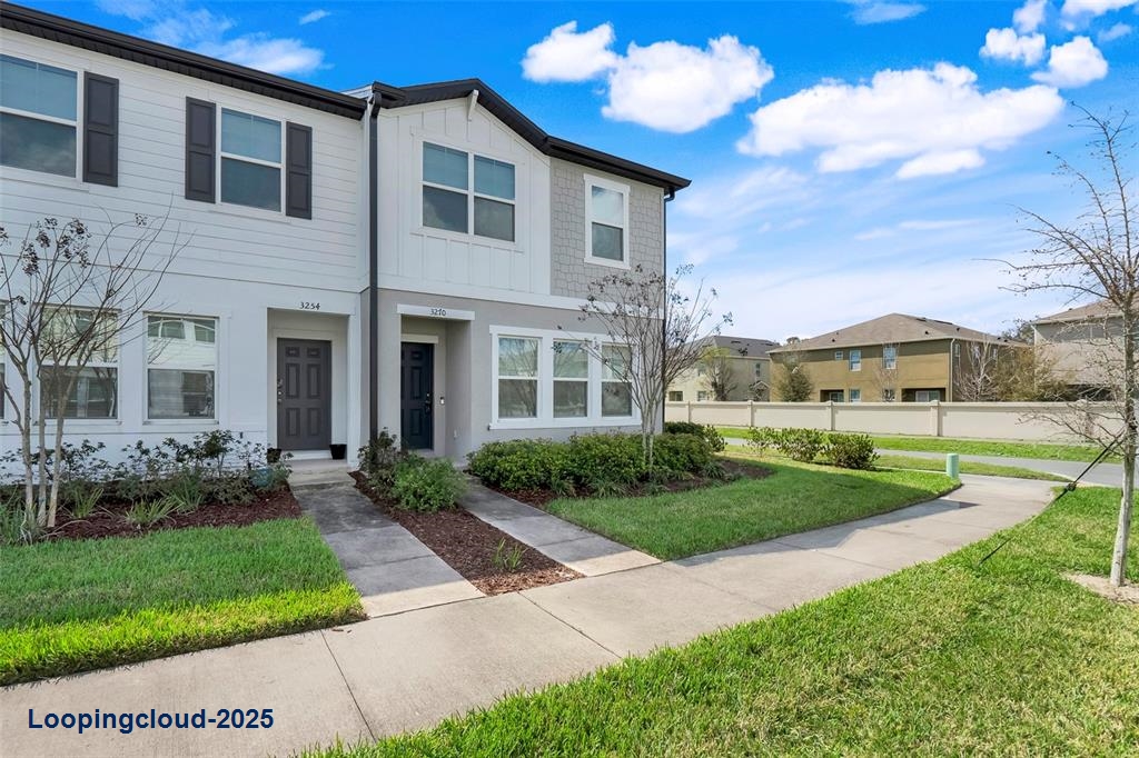 Townhouse 3 Bedrooms 1570SqFt at ORLANDO