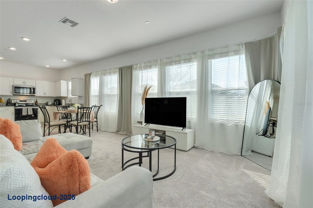 Townhouse 3 Bedrooms 1570SqFt at ORLANDO