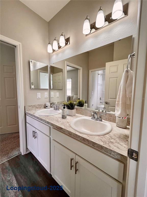 Single Family Residence 4 Bedrooms 2020SqFt at LAKE ALFRED