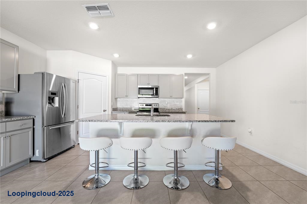 Single Family Residence 4 Bedrooms 1867SqFt at HAINES CITY