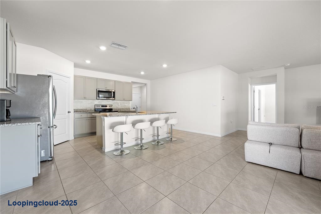 Single Family Residence 4 Bedrooms 1867SqFt at HAINES CITY
