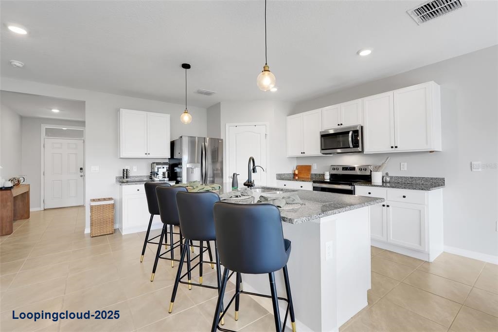 Single Family Residence 5 Bedrooms 2696SqFt at HAINES CITY