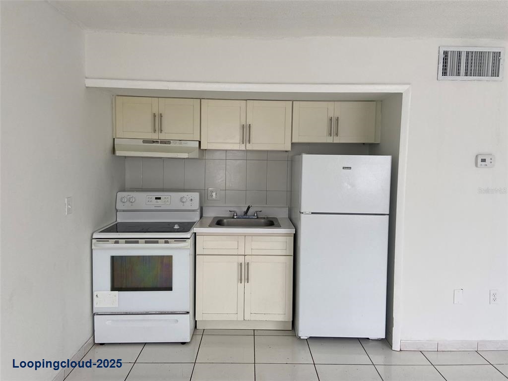 Condominium 1 Bedrooms 546SqFt at ORLANDO