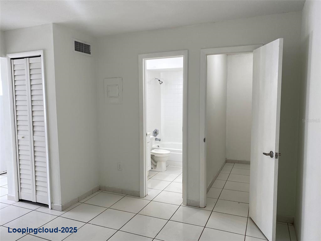 Condominium 1 Bedrooms 546SqFt at ORLANDO