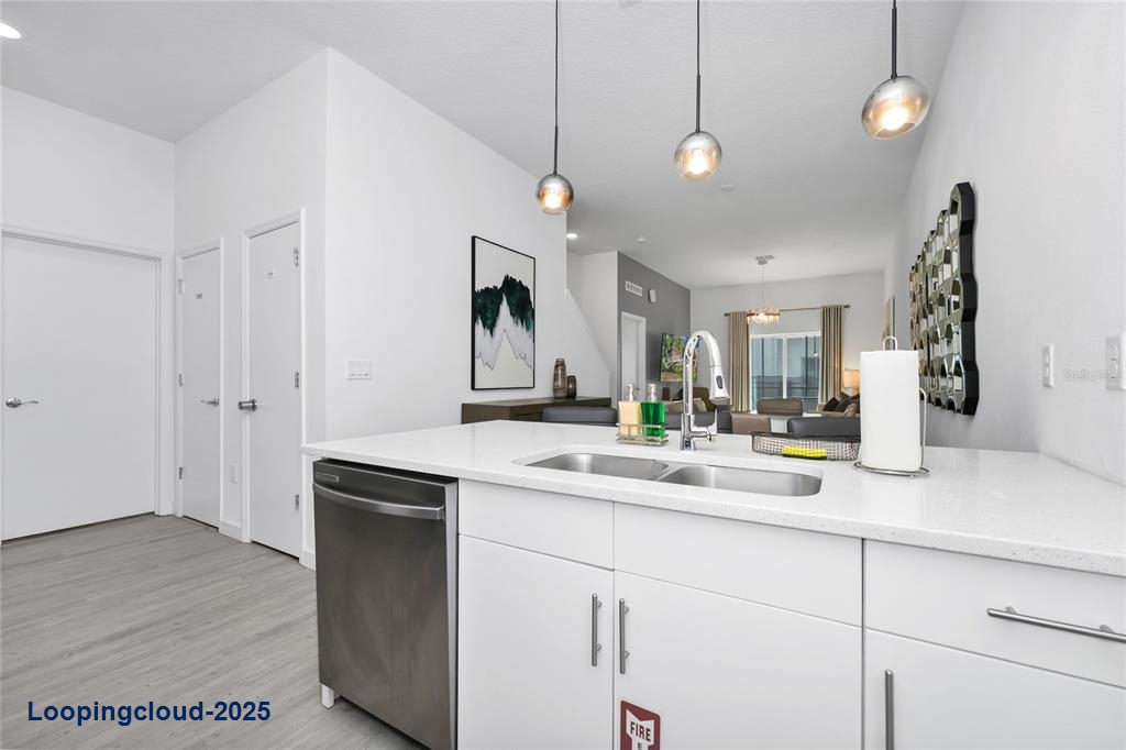 Townhouse 4 Bedrooms 1916SqFt at DAVENPORT