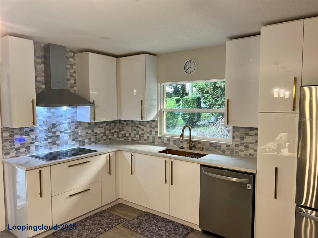 Single Family Residence 3 Bedrooms 2244SqFt at OXFORD