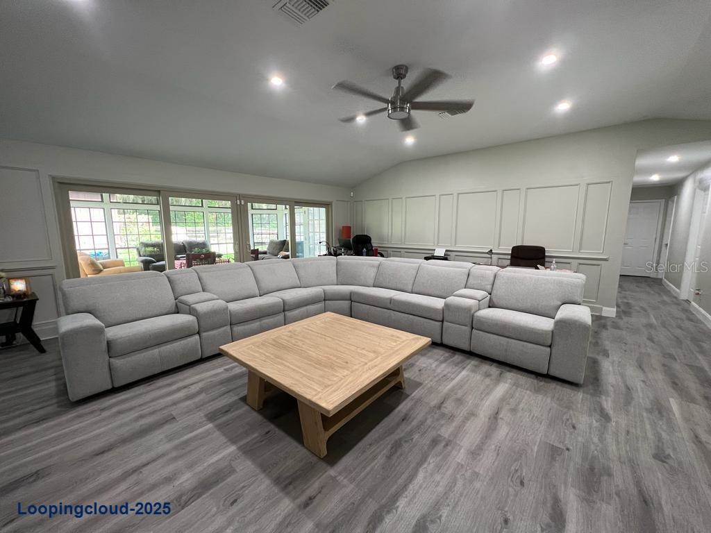 Single Family Residence 3 Bedrooms 2244SqFt at OXFORD