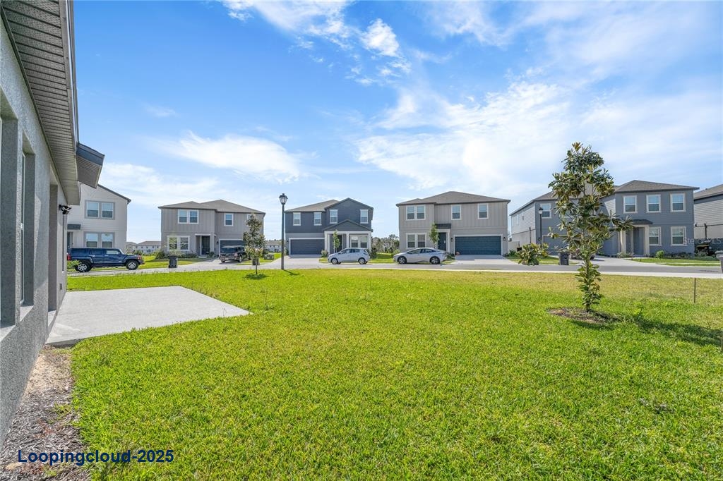 Single Family Residence 4 Bedrooms 1910SqFt at DAVENPORT