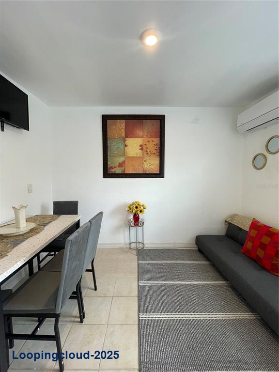 Single Family Residence 1 Bedrooms 363SqFt at ORLANDO
