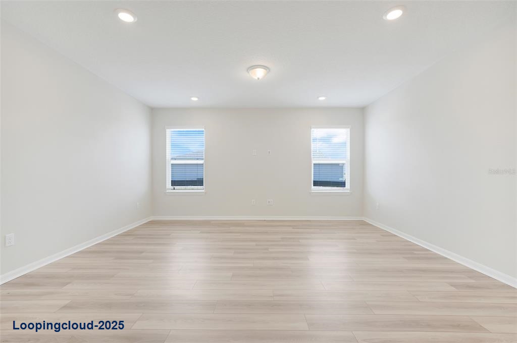 Single Family Residence 4 Bedrooms 1715SqFt at ORLANDO