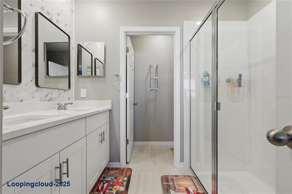 Single Family Residence 3 Bedrooms 1288SqFt at KISSIMMEE - MLS S5123951