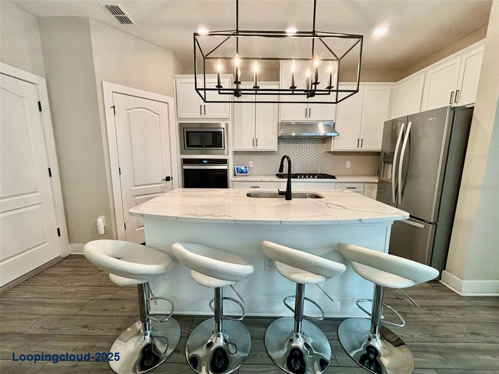 Single Family Residence 4 Bedrooms 1817SqFt at KISSIMMEE - MLS S5133546