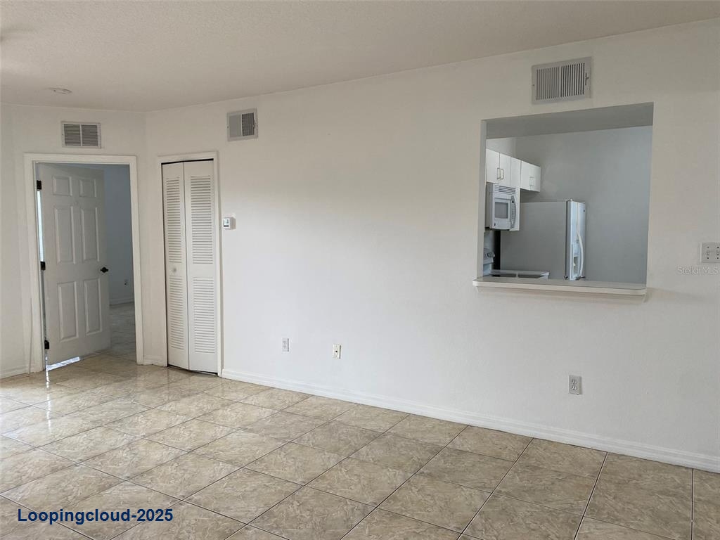 Condominium 3 Bedrooms 1200SqFt at ORLANDO - MLS O6337558