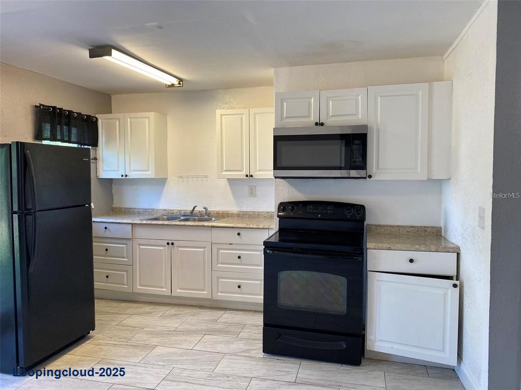 Single Family Residence 3 Bedrooms 840SqFt at LAKE WALES - MLS O6336872