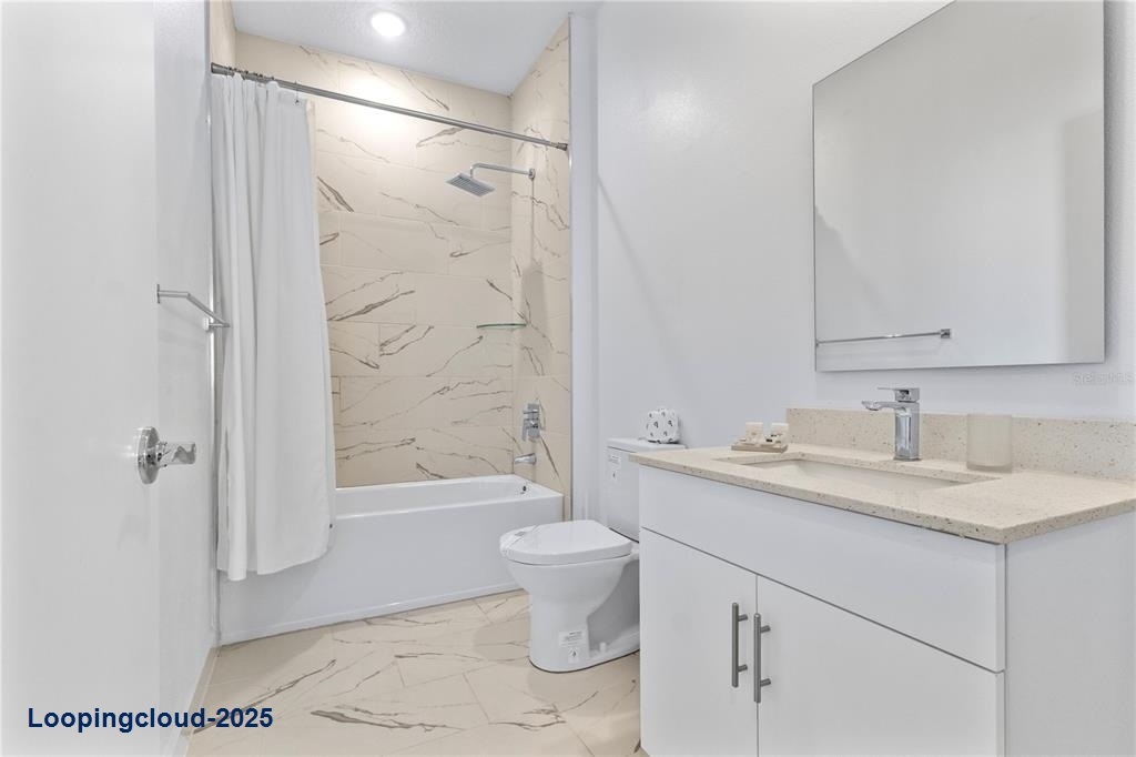 Townhouse 5 Bedrooms 2048SqFt at DAVENPORT - MLS O6329593