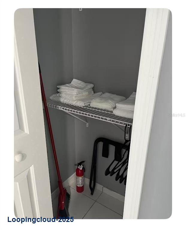 Single Family Residence 5 Bedrooms 1861SqFt at KISSIMMEE - MLS O6329629