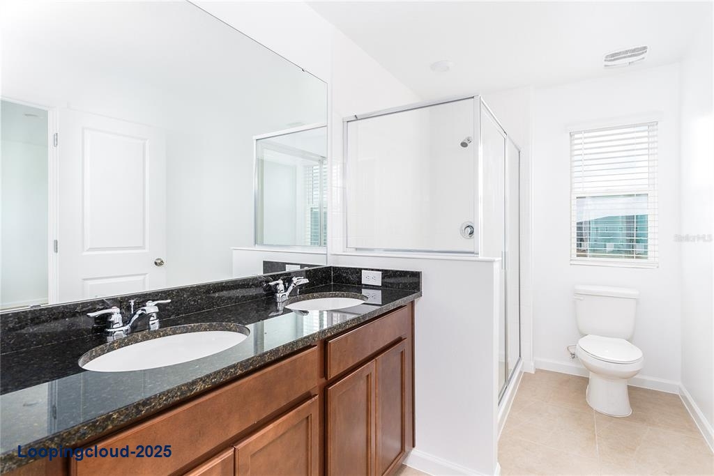 Townhouse 3 Bedrooms 1559SqFt at ORLANDO - MLS O6328213