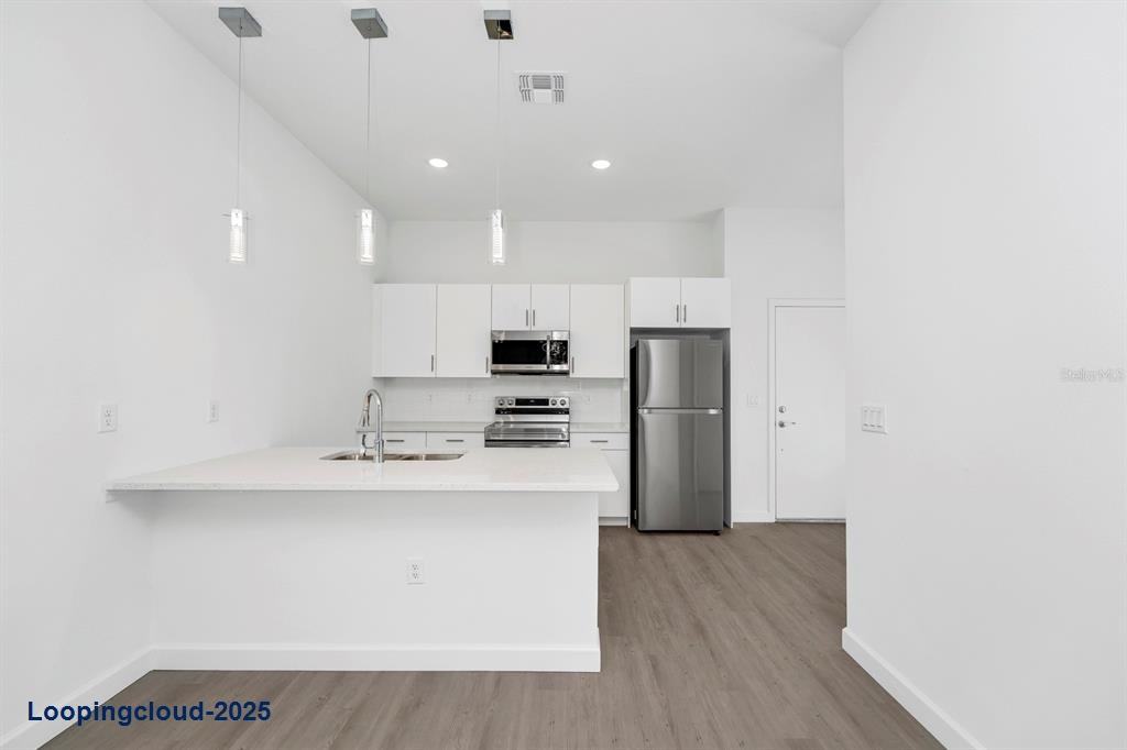 Townhouse 5 Bedrooms 2020SqFt at DAVENPORT - MLS O6320901