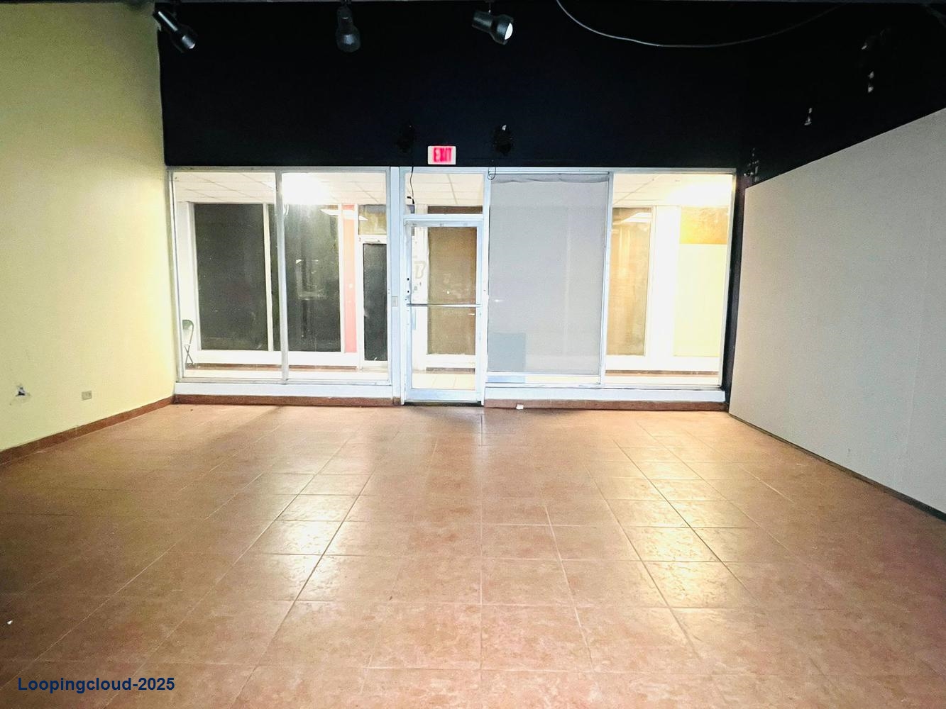 2 Levels, open lay-out