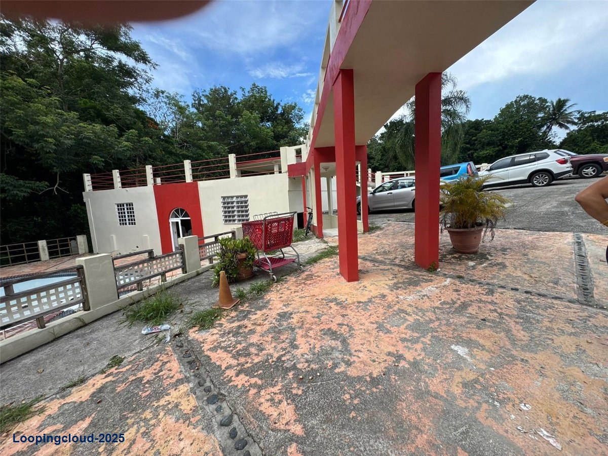 Commercial Property for Sale in Km. 0.8 BO. CAÍN ALTO Puerto Rico 00683