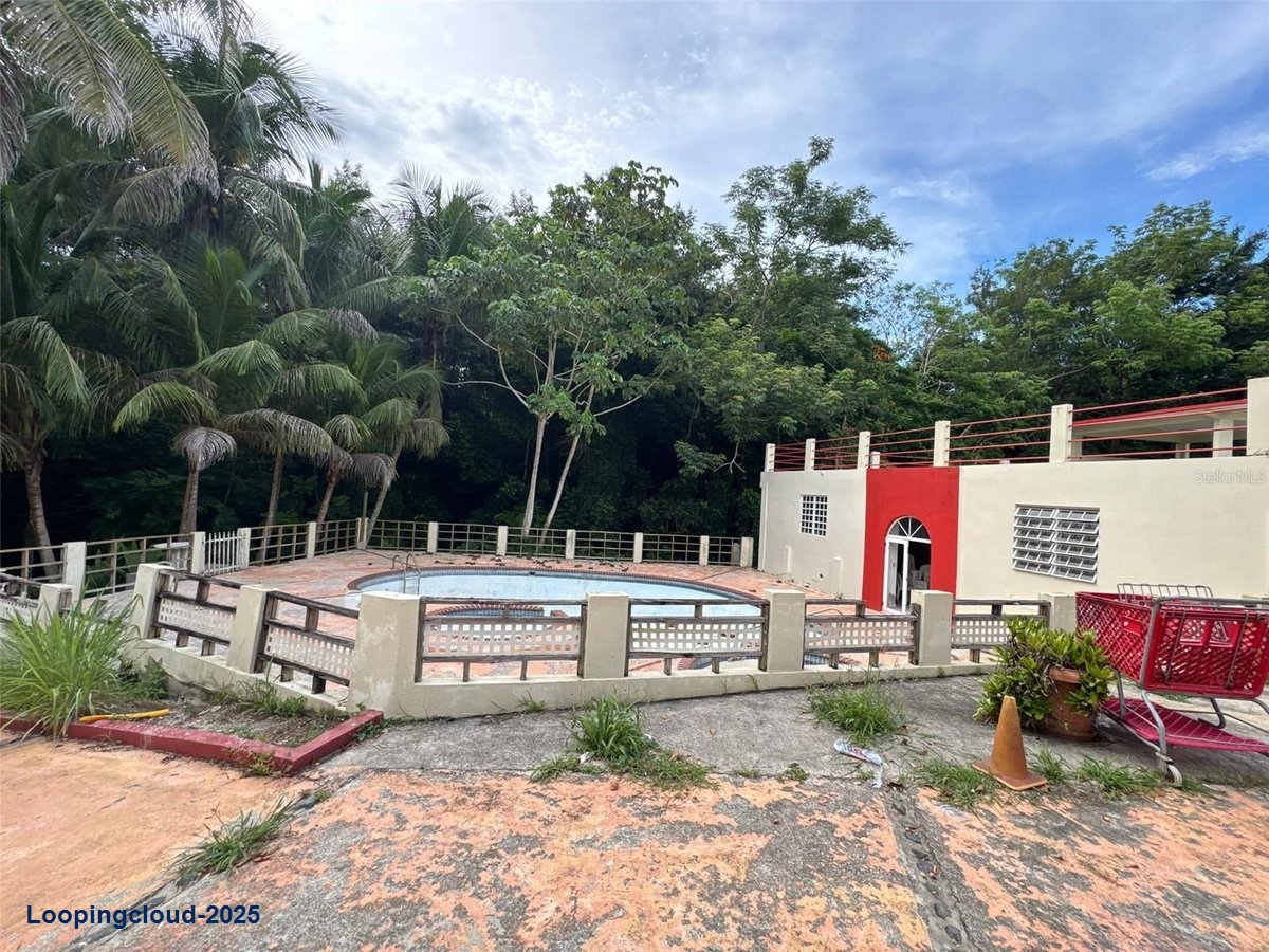 Commercial Property for Sale in Km. 0.8 BO. CAÍN ALTO Puerto Rico 00683