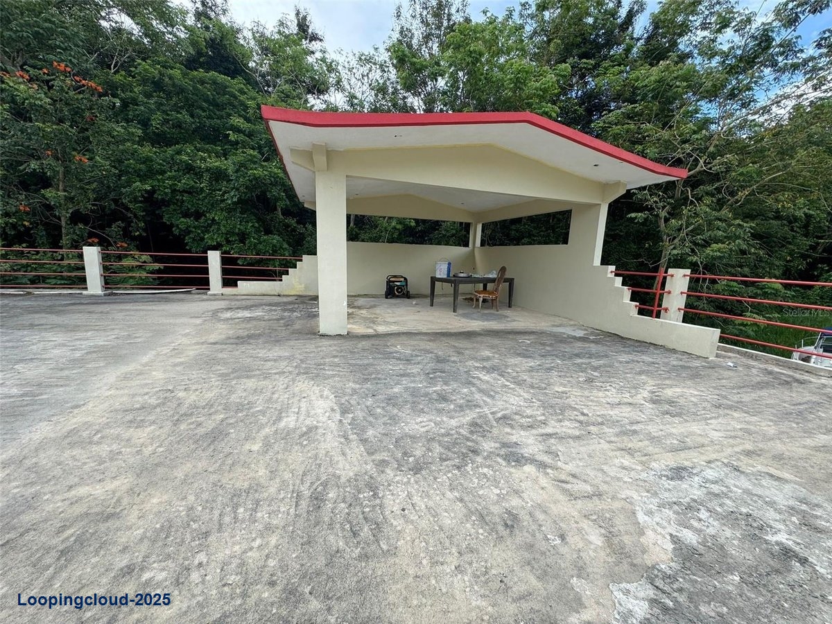 Commercial Property for Sale in Km. 0.8 BO. CAÍN ALTO Puerto Rico 00683