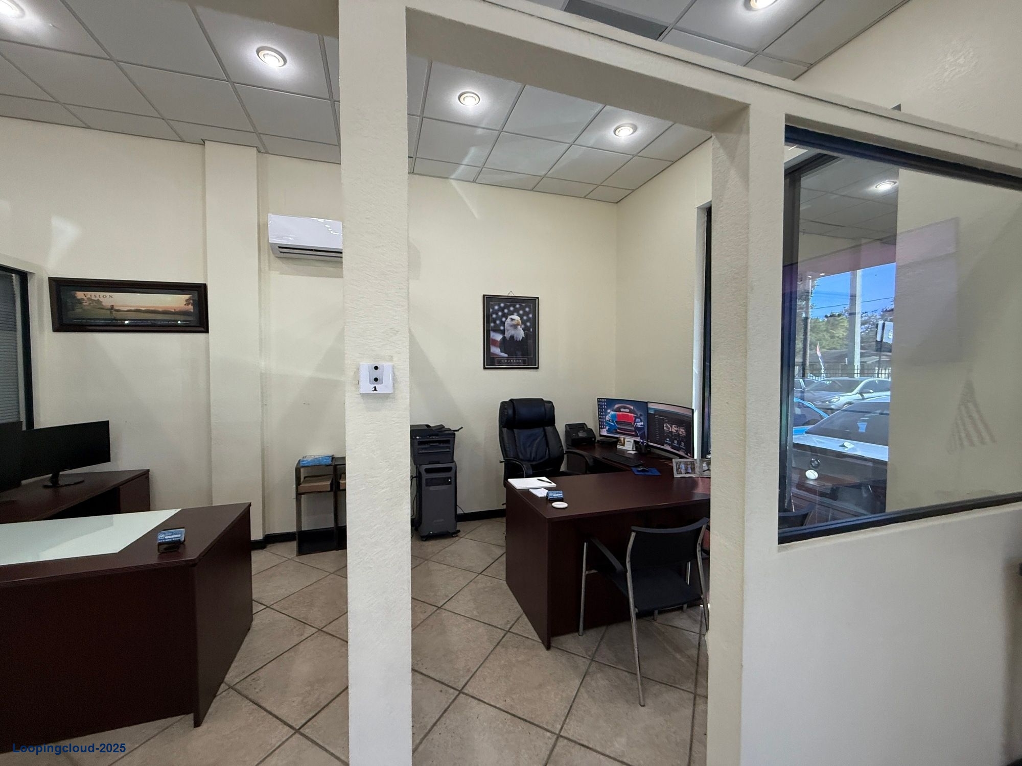 High Visibility Turn-key Auto Dealership on N Florida Ave.