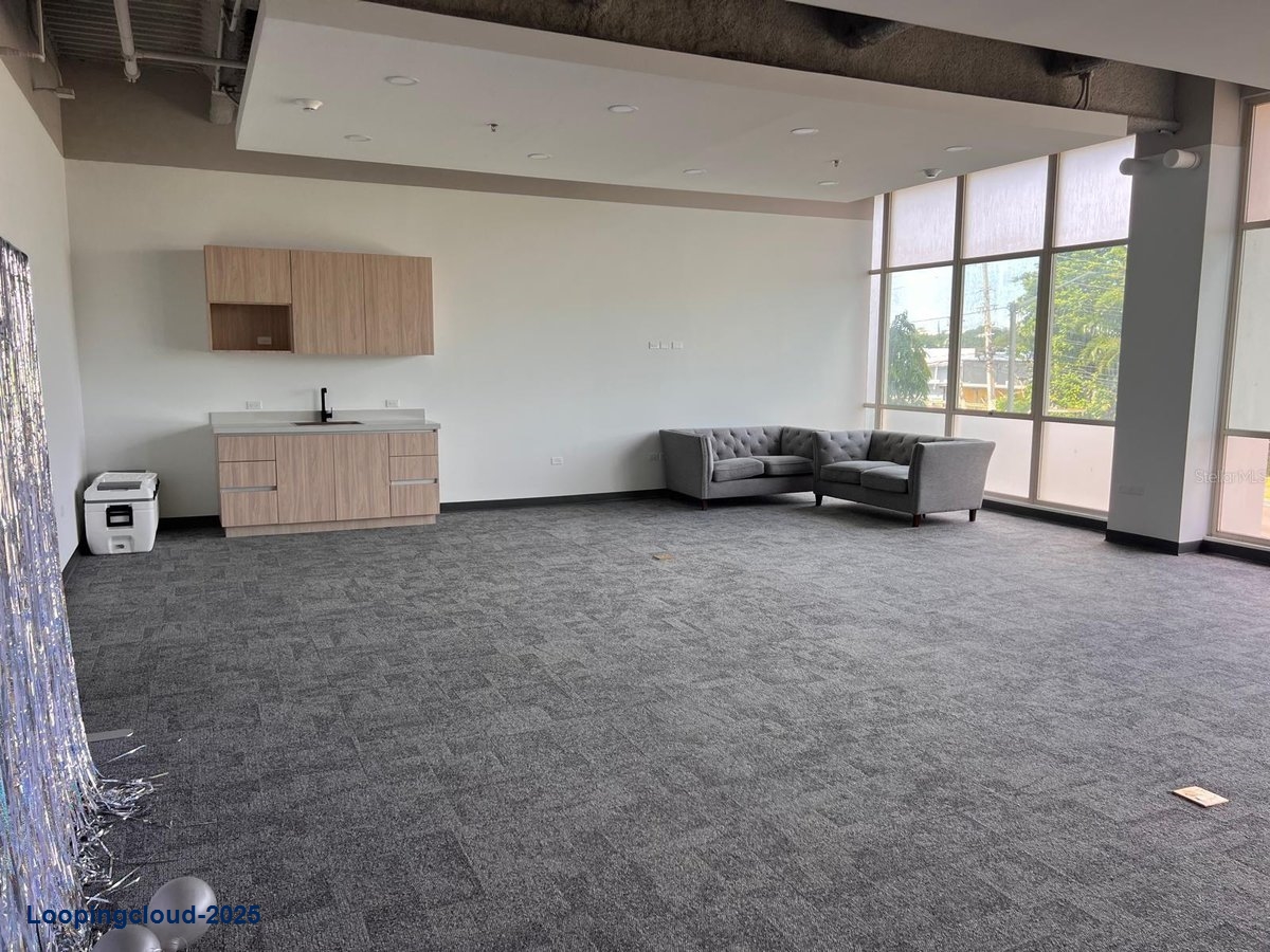 Office for Sale in Bayamon Puerto Rico 00959