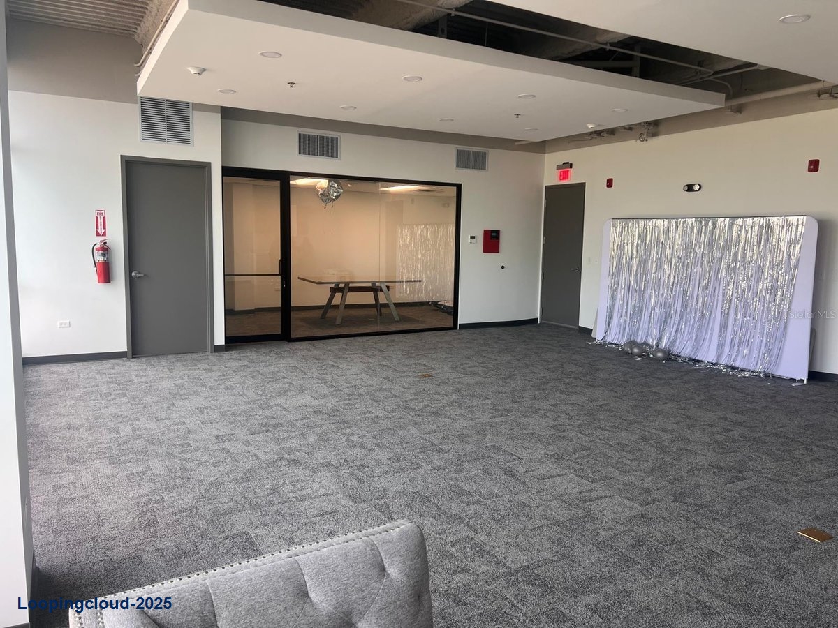 Office for Sale in Bayamon Puerto Rico 00959