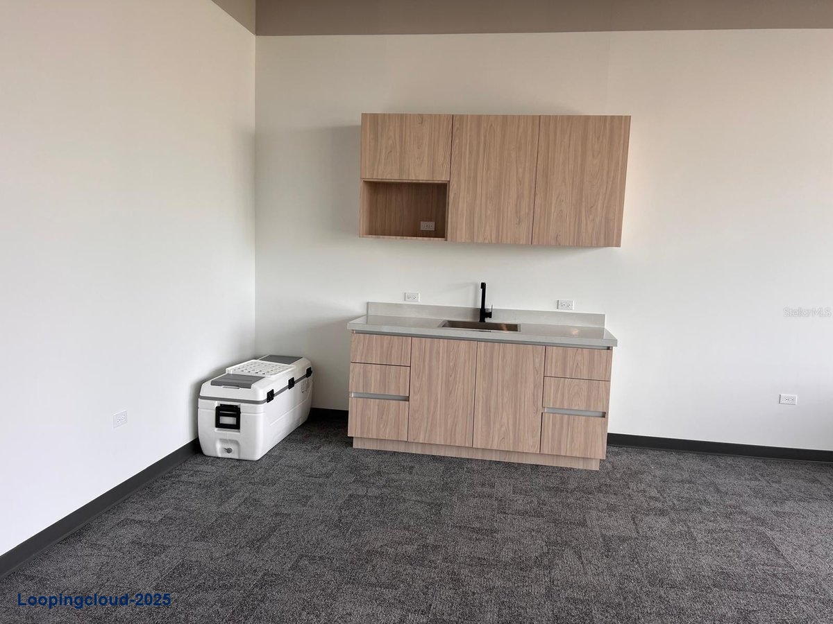 Office for Sale in Bayamon Puerto Rico 00959