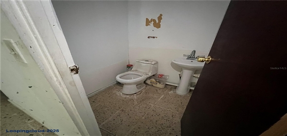 CALLE PRINCIPAL, 127, CANDELARIA ARENAS Toa Baja Puerto Rico, 00959 | Commercial property for sale in Candelaria Arenas