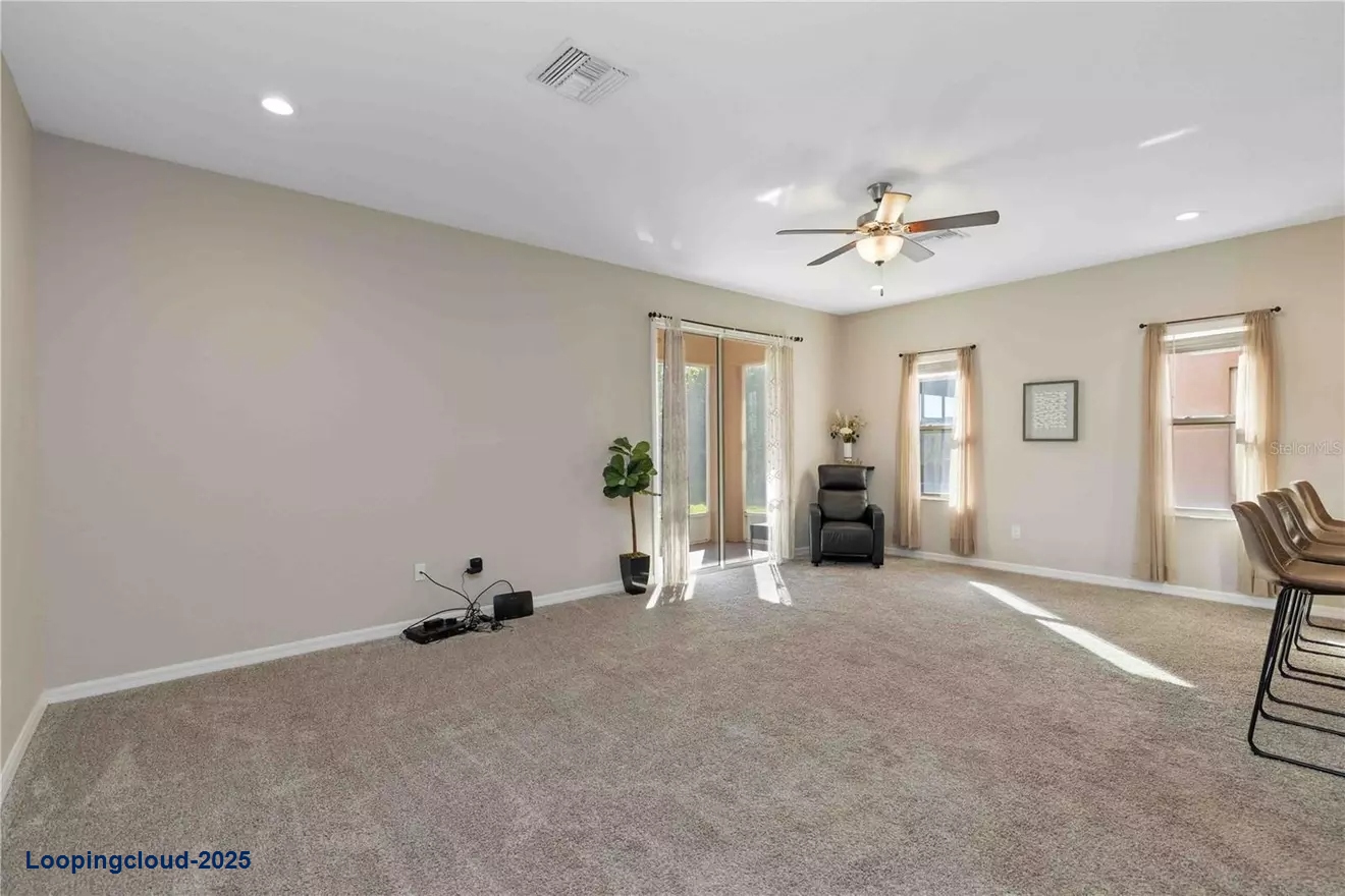 1218 GRANTHAM DR Sarasota