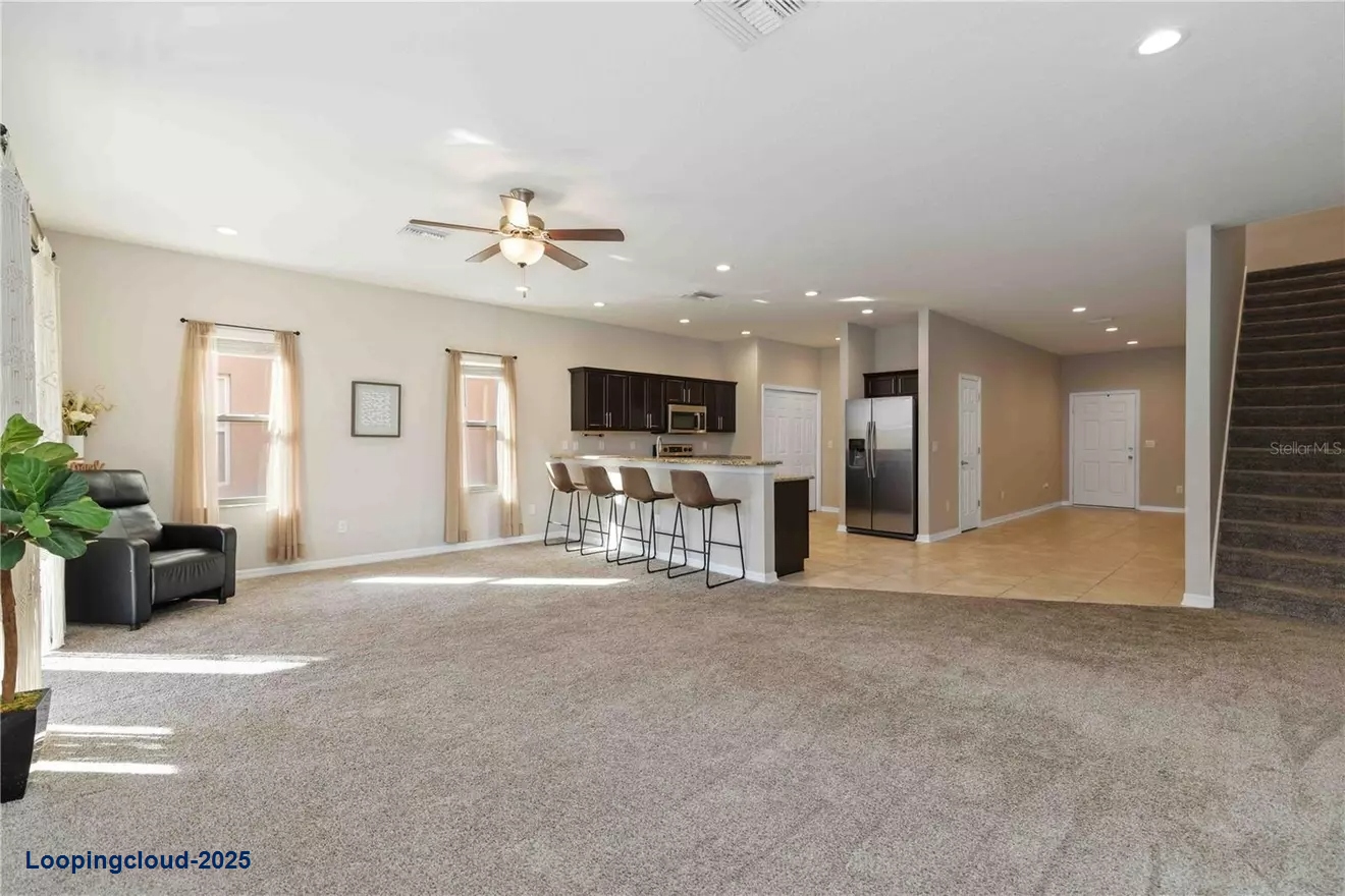 1218 GRANTHAM DR Sarasota