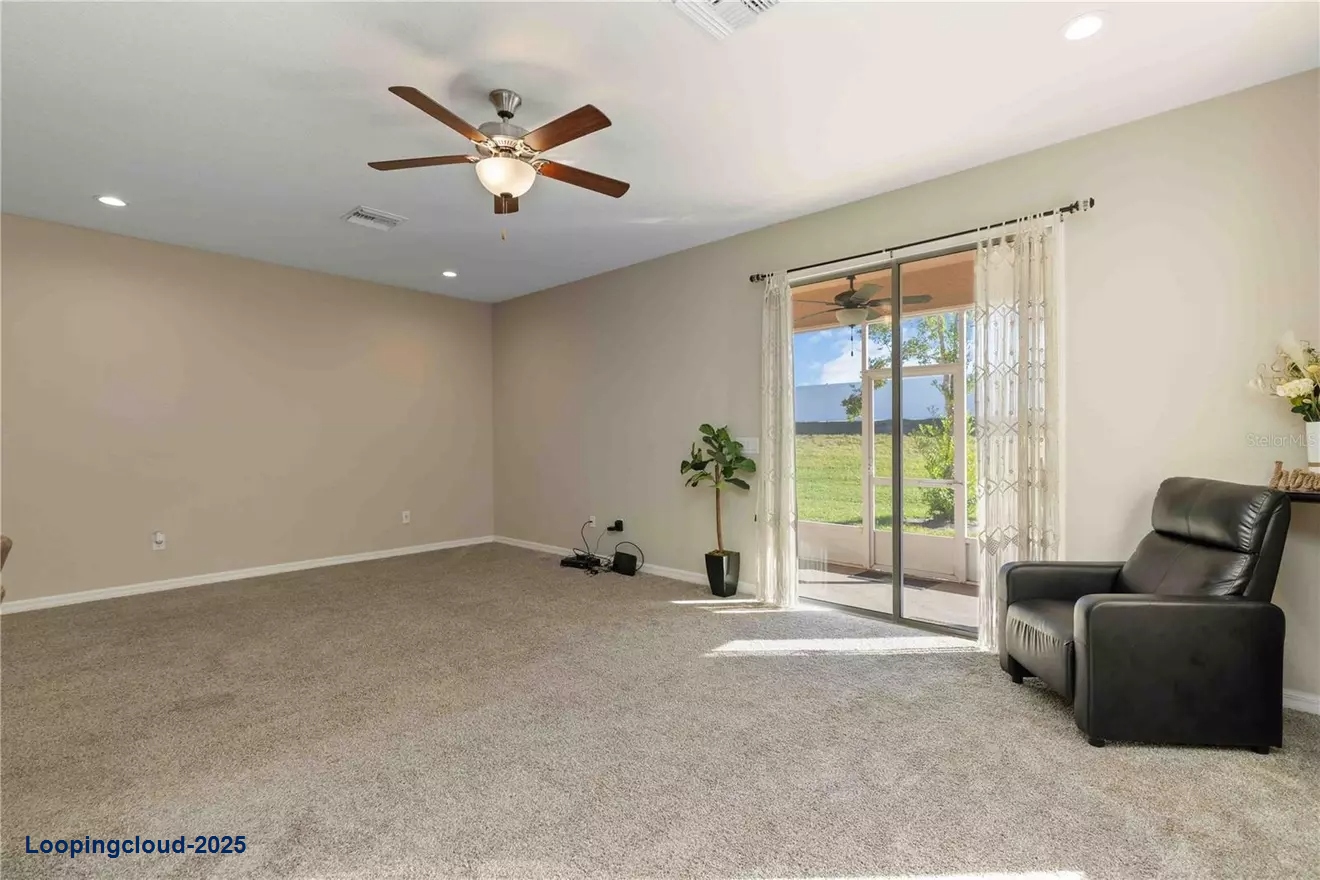 1218 GRANTHAM DR Sarasota