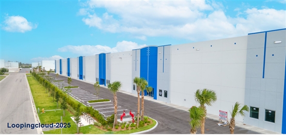 10900 NW 146th Street Hialeah Gardens Florida, 33018 | Beautiful Warehouse Office