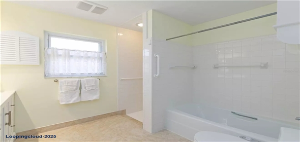 3363 SHEFFIELD CIR Sarasota Florida, 34239 | 3363 SHEFFIELD CIR Sarasota