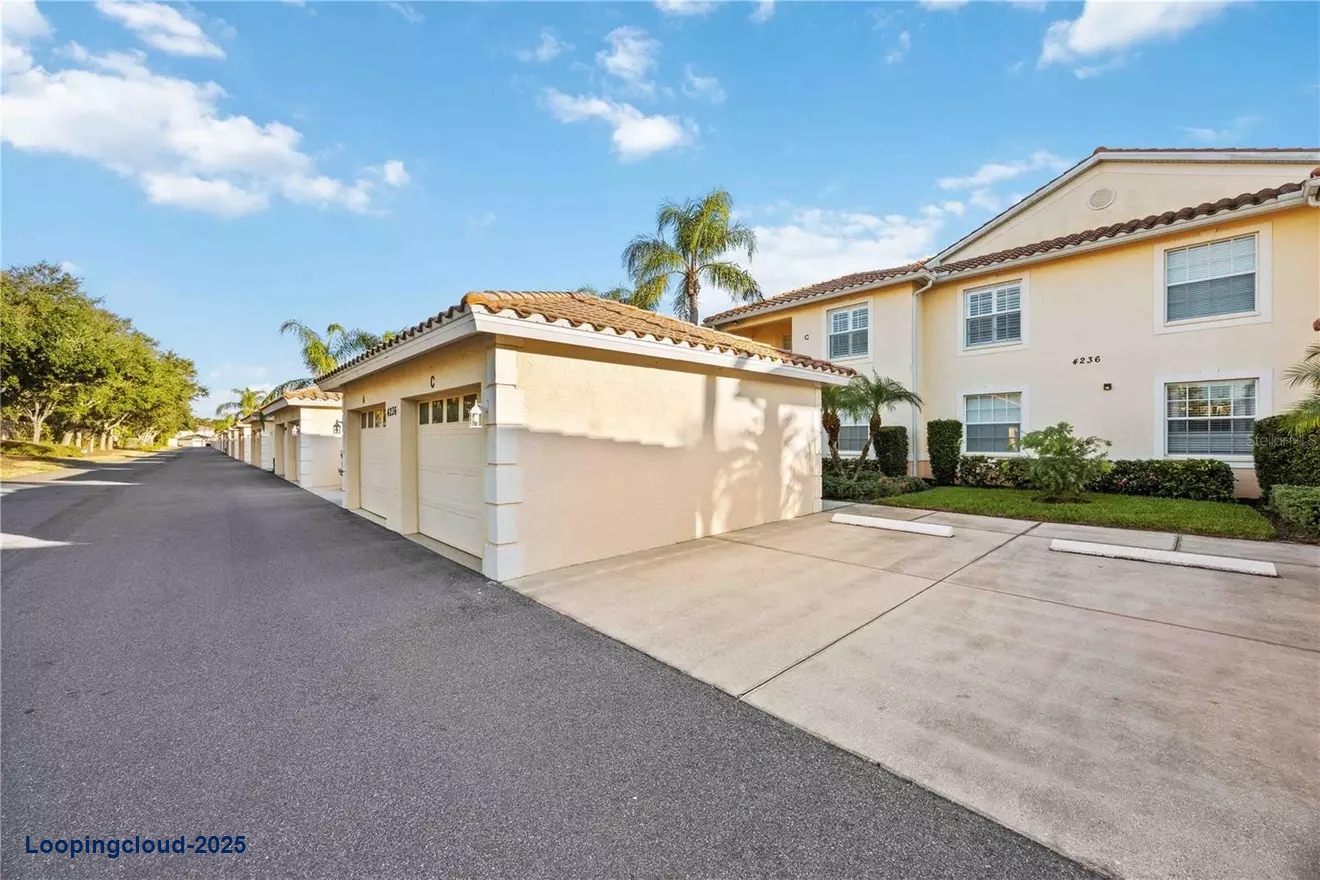 4236 VICENZA DR #C32 Venice
