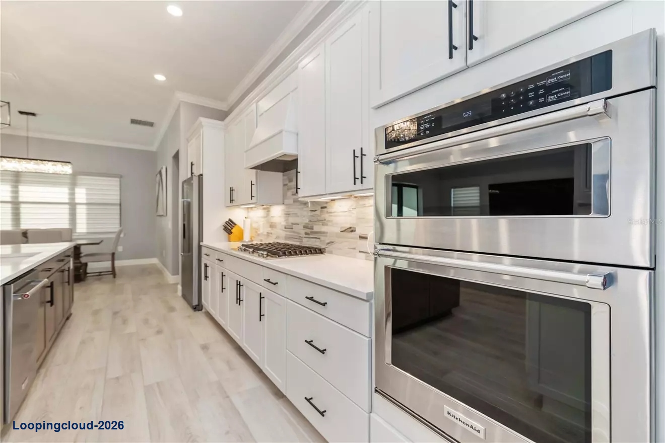 6075 SAWGRASS LAKE CT