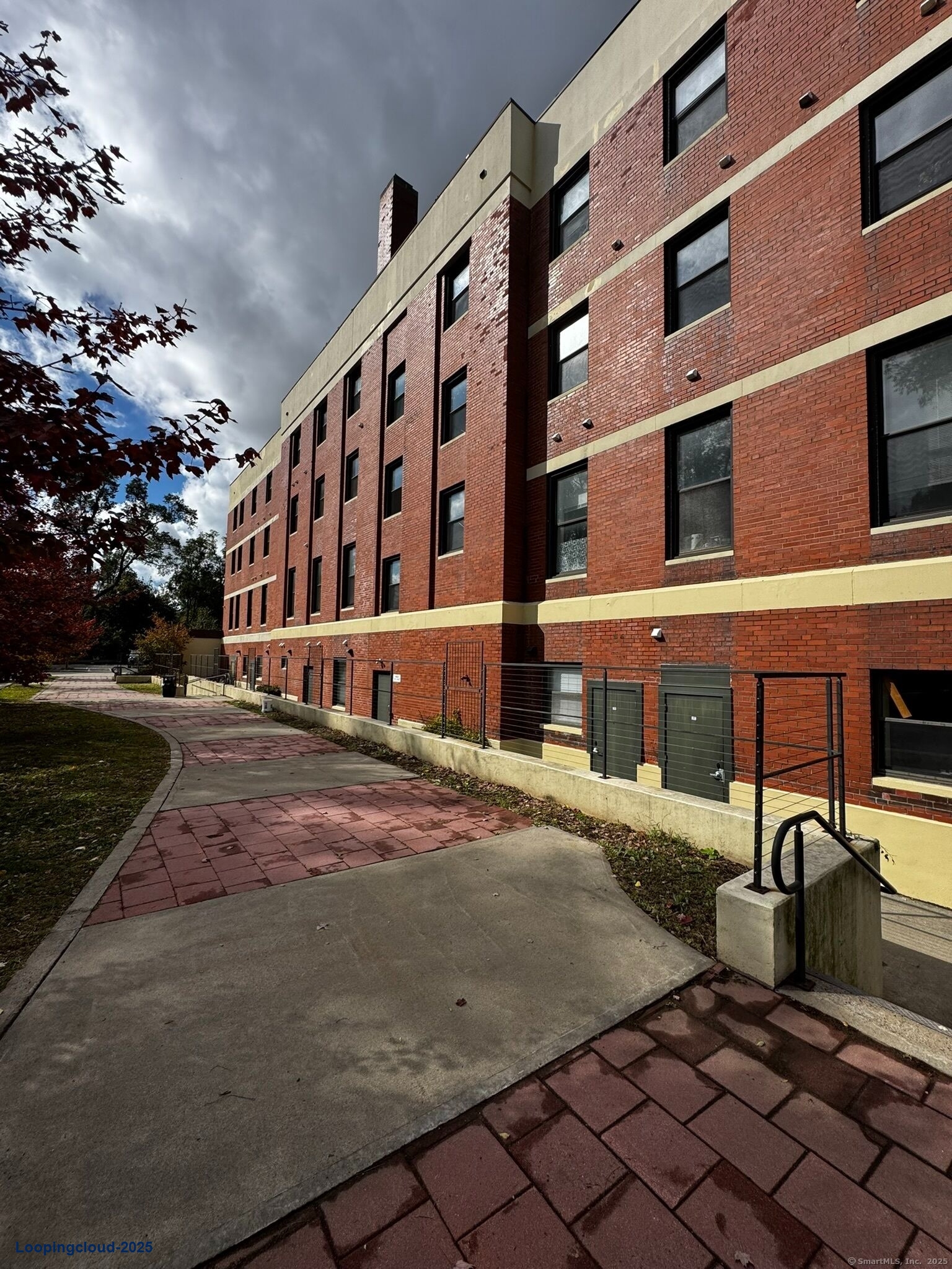 Beautifully Restored 21-unit Multifamily Asset in New Haven