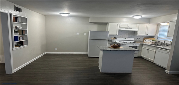 1101 E Main St League City Texas, 77573 | Mariner Apartment Complex: 16-Units